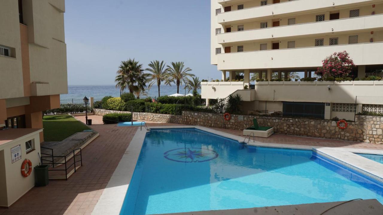 Diana 808 South-Facing Beachfront Studio With Amazing Sea Views Apartman Marbella Kültér fotó